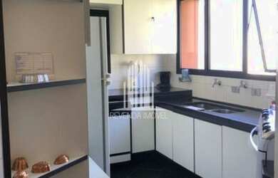 Imagem 10: APARTAMENTO DE 242M² COM CINCO DORMITORIOS SENDO TRES SUITES, CINCO BANHEIROS