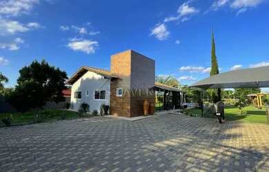 Imagem: A casa em condomínio possui 2 Dormitórios, 2 Banheiros, 4