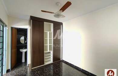 Imagem: O depósito possui 2 Vagas na garagem, 228m² de Área, Imóvel