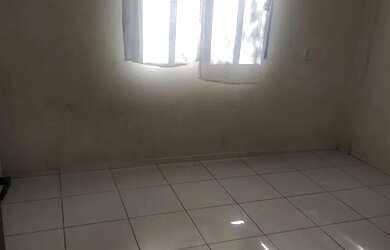 Imagem 5: Vende-se casa. Área de serviço, 2 Vagas na garageme2 Dormitórios