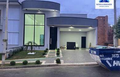 Imagem: A casa em condomínio possui 3 Dormitórios, 3 Banheiros, 4