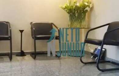 Imagem: O depósito possui 5 Vagas na garagem, 180m² de Área, Imóvel