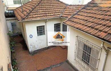 Imagem: A casa possui 3 Dormitórios, 2 Banheiros, 3 Vagas na garagem