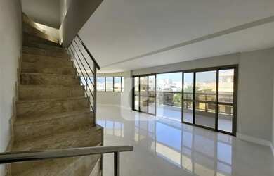 Imagem: O apartamento na cobertura possui 4 Dormitórios, 5 Banheiros