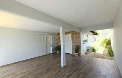 Imagem 3: Belíssima casa semimobiliada à venda no bairro Amizade