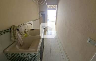 Imagem 9: Casa para locação no bairro Alto Umuarama