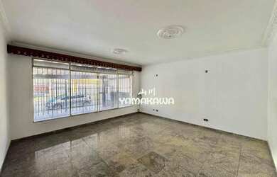 Imagem: A casa possui 4 Dormitórios, 5 Banheiros, 3 Vagas na garagem