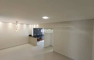 Imagem 2: Casa em condomínio disponível para Locação no bairro Aclimação em...