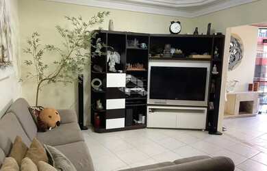 Imagem 7: Apartamento - 3 Dormitórios - 382m² privativos - Meia Praia - Mobiliado