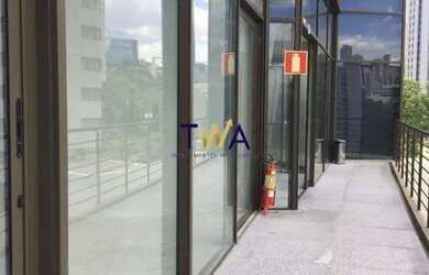 Imagem: O depósito possui 1 Vaga na garagem e 85m² de Área e está