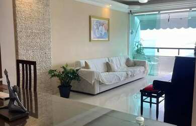 Imagem: O apartamento possui 3 Dormitórios, 2 Banheiros, 2 Vagas na