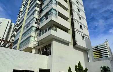 Imagem: O apartamento possui 4 Dormitórios, 5 Banheiros, 4 Vagas na