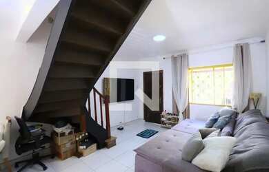 Imagem: A casa possui 2 Dormitórios, 2 Banheiros, 1 Vaga na garagem