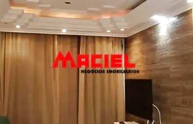 Imagem: O apartamento possui 3 Dormitórios, 1 Banheiro, 3 Vagas na