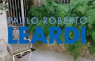 Imagem: A casa possui 3 Dormitórios, 4 Banheiros, 2 Vagas na garagem