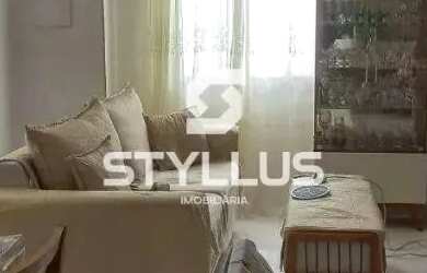 Imagem: A casa possui 4 Dormitórios, 4 Banheiros, 2 Vagas na garagem