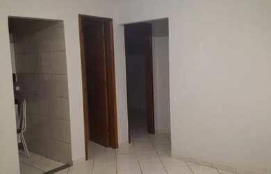 Imagem: O apartamento possui 2 Dormitórios, 1 Banheiro e 1 Vaga na