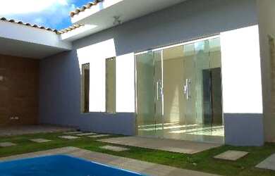 Imagem: A casa possui 3 Dormitórios, 1 Vaga na garagem e 150m² de