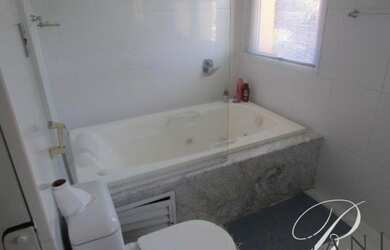 Imagem 9: Vargem Pequena, casa cinematografica em condominio conceituado