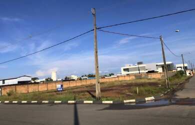 Imagem 9: Locação de terreno de esquina na av. Ville Roy, Caçari. 1350 m2. Px...