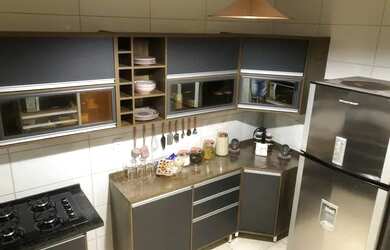 Imagem 5: Casa para locação. Varanda, Área de serviço, 1 Banheiroe2 Dormitórios