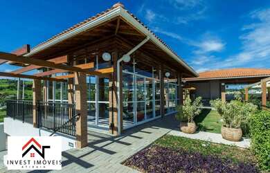 Imagem: A casa em condomínio possui 3 Dormitórios, 4 Banheiros, 3