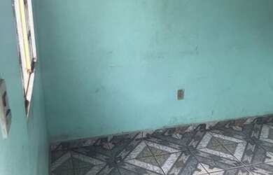 Imagem: A casa possui 1 Dormitório, 1 Banheiro e está localizado