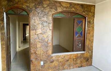 Imagem: A casa possui 2 Dormitórios, 1 Banheiro, 68m² de Área e