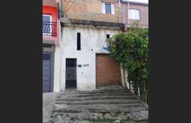 Imagem: A casa possui 2 Dormitórios, 3 Banheiros, 2 Vagas na garagem