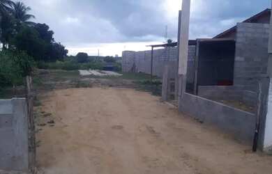 Imagem: O terreno possui 35m² de Área e está localizado em Humildes