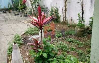 Imagem: A casa possui 3 Dormitórios, 3 Banheiros, 3 Vagas na garagem