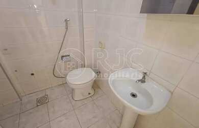 Imagem 7: Kitnet/Conjugado - / Residencial / Centro