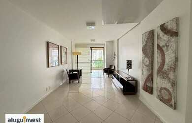 Imagem: O apartamento possui 4 Dormitórios, 2 Banheiros, 2 Vagas na