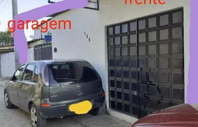 Imagem: A casa possui 2 Dormitórios, 1 Banheiro, 1 Vaga na garagem