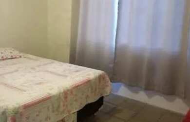 Imagem: A casa possui 5 Dormitórios, 2 Banheiros, 5 Vagas na garagem