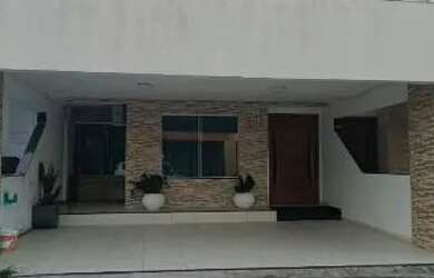 Imagem: A casa em condomínio possui 3 Dormitórios, 2 Banheiros, 2