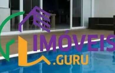 Imagem: A casa em condomínio possui 3 Dormitórios, 5 Banheiros, 2