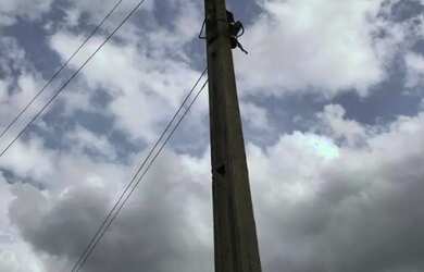 Imagem 4: Sítio 24,7 ha em Unaí/MG - Água Permanente, Casa, Pastos - Aceita Financiamento