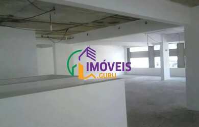 Imagem: O depósito possui 5 Vagas na garagem, 271m² de Área e está