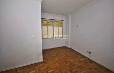 Imagem: A kitnet possui 1 Banheiro e 25m² de Área e está localizado