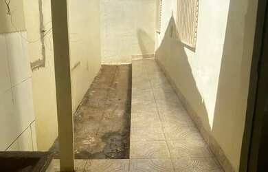 Imagem: A casa possui 1 Dormitório, 1 Banheiro, 48m² de Área e está