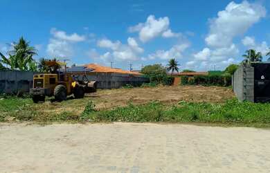 Imagem: O terreno possui 987m² de Área e está localizado em Barra