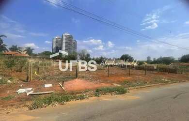 Imagem: O terreno possui 840m² de Área e está localizado em Jardim