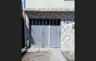 Imagem: A casa possui 1 Dormitório e 1 Banheiro e está localizado