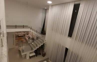 Imagem: A casa em condomínio possui 4 Dormitórios, 4 Banheiros, 4