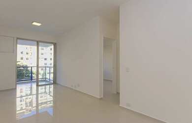 Imagem: O apartamento possui 1 Dormitório, 1 Banheiro, 1 Vaga na garagem