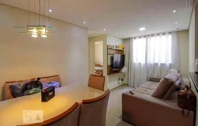 Imagem: O apartamento possui 2 Dormitórios, 1 Banheiro, 1 Vaga na garagem