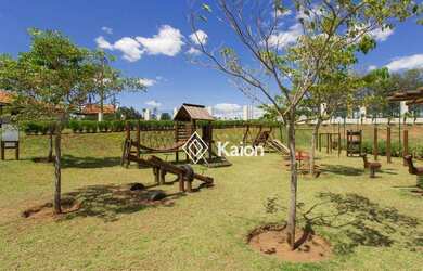 Imagem: A casa em condomínio possui 5 Dormitórios, 5 Banheiros, 5