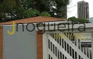 Imagem: A casa possui 2 Dormitórios, 2 Banheiros, 5 Vagas na garagem