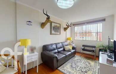 Imagem: O apartamento possui 4 Dormitórios, 2 Banheiros, 2 Vagas na